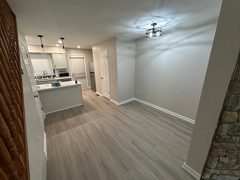 9038 W Dartmouth Pl — Photo 3