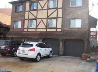 15165 Beverly Dr, Philadelphia, PA 19116