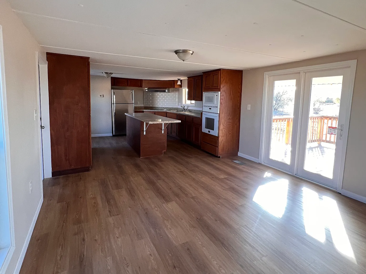 3 bed, 900 sqft, $1,350 — Photo 4