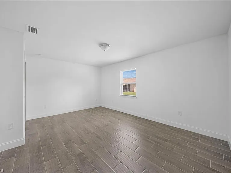 5022 25th St SW — Photo 18