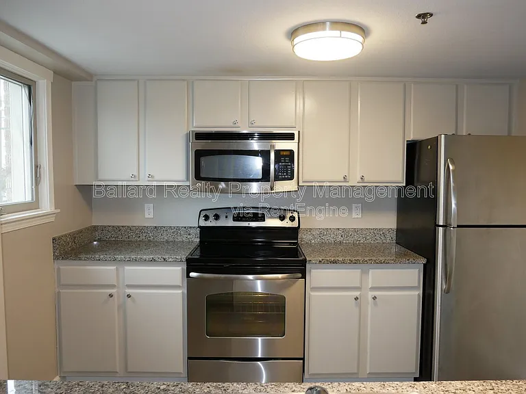 505 E Denny Way #102 — Photo 7