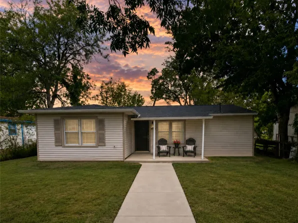 312 Lincoln St, Wharton, TX 77488