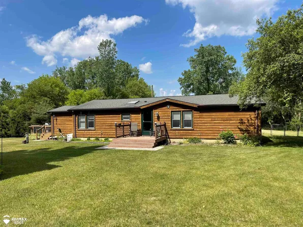 4573 Klam Rd, Columbiaville, MI 48421