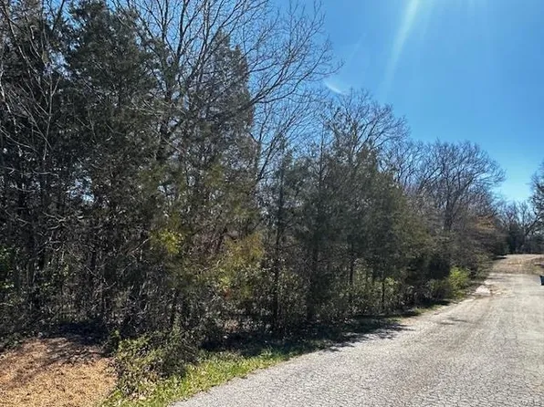 10256 Belew Creek Dr, Hillsboro, MO 63050