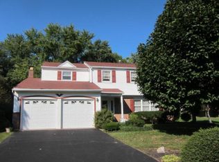 1438 Rosebud Rd, Southampton, PA 18966