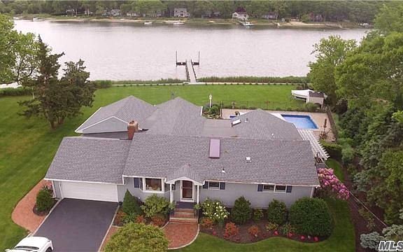 4th image of 320 Beachwood Ln