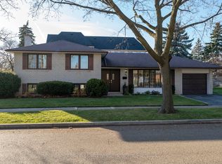 68 Brampton Rd, Toronto, ON M9R3J7