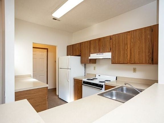 2 Bedroom, 2 Bath Kitchen