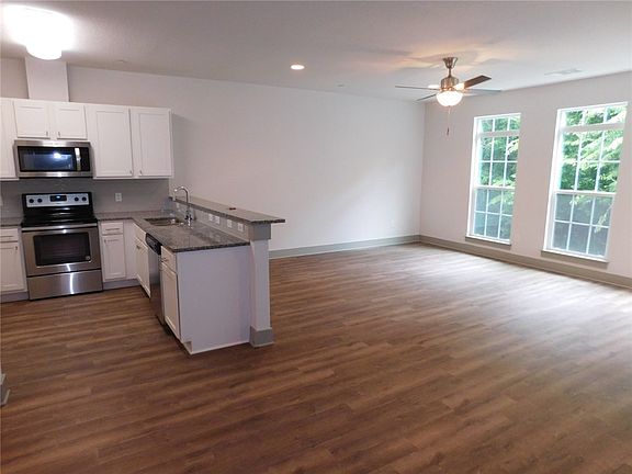 4th image of 12272 Abbey Glen Ln