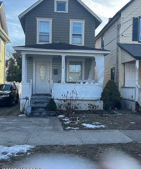 1114 Summerfield Ave — Photo 1