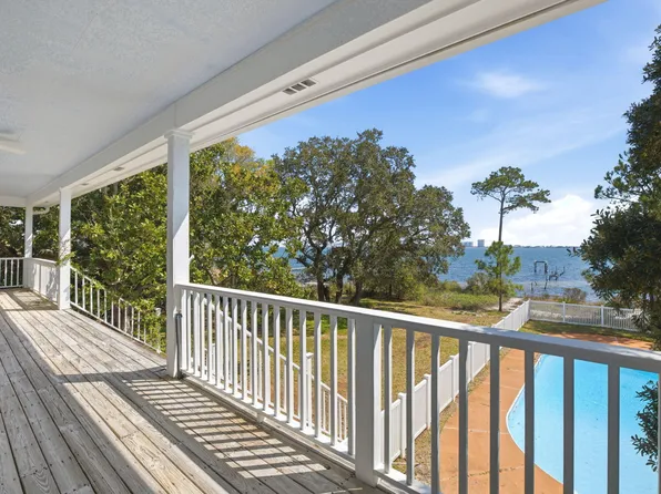 8127 Pompano St, Navarre, FL 32566