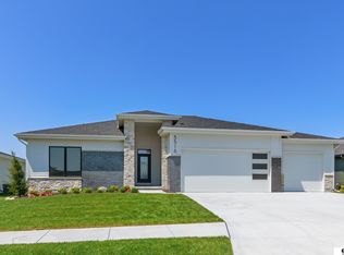 5516 N 208th Ave, Omaha, NE 68022