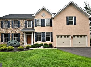 627 Woodbrook Dr, Ambler, PA