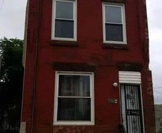 3rd image of 2742 W Glenwood Ave