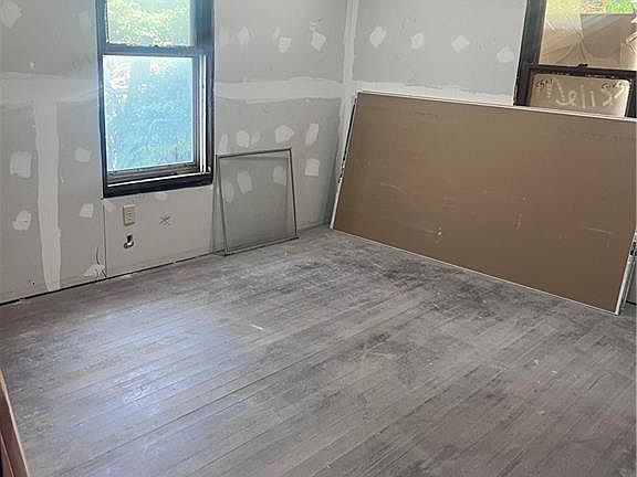 4th image of 1214 N 2nd St