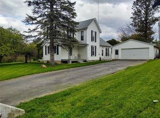 201 E North Water St, Bethany, IL 61914