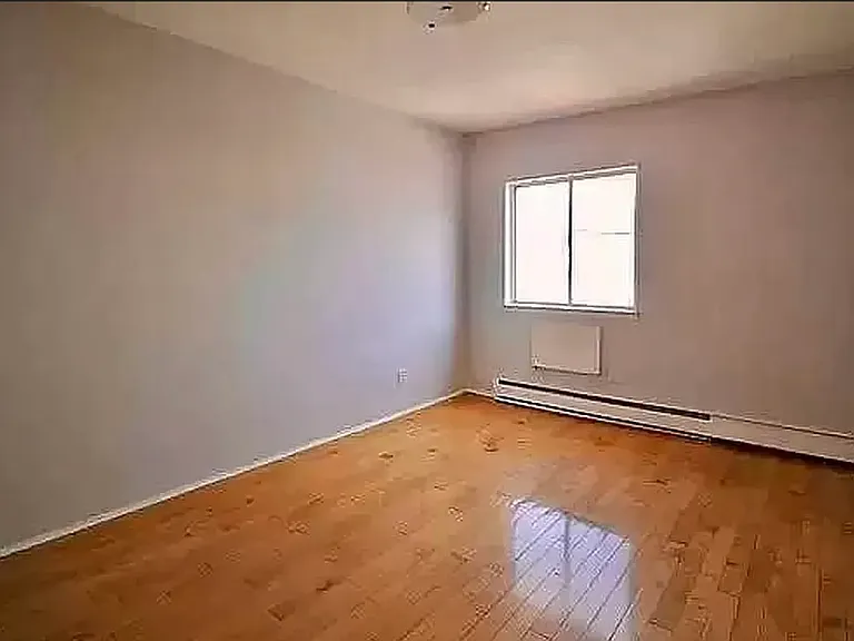 1170 Madison St #2 — Photo 6