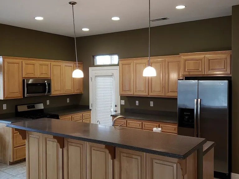 22351 Edgewater Dr — Photo 3