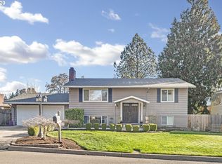 13260 SW Ash Dr, Tigard, OR 97223