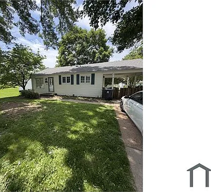 2420 Mullanphy Ln — Photo 1