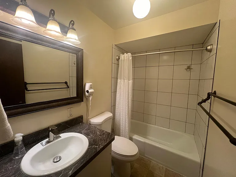 1417 13th St S #6 — Photo 5