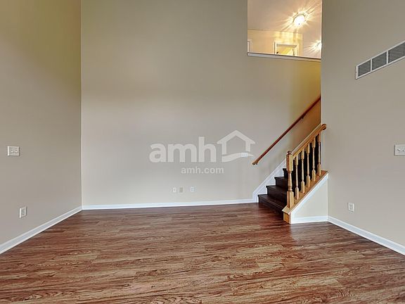 5th image of 270 Steeplechase Ln