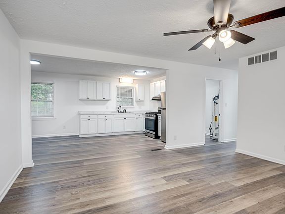 4th image of 216 Weldon Road