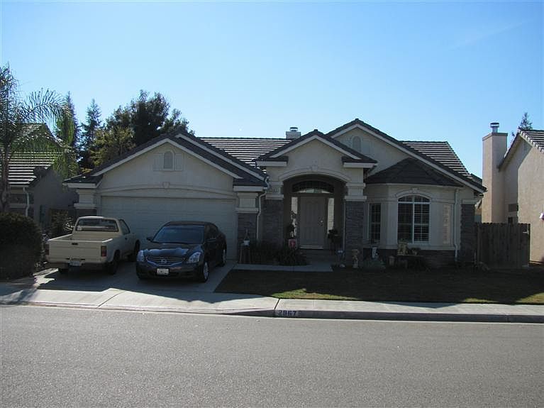 1st image of 2967 E Granada Ave