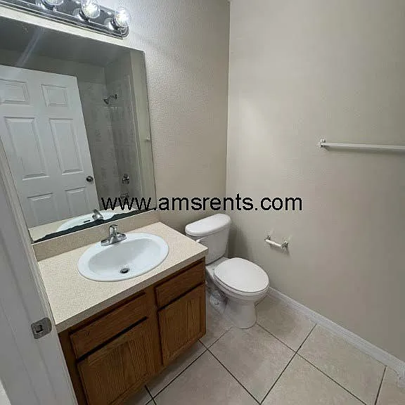539 Albatross Dr #B — Photo 11
