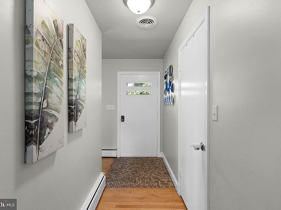 2nd image of 17716 Parkridge Dr