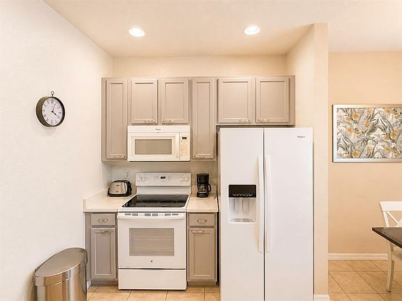 4th image of 2379 CARAVELLE CIRCLE