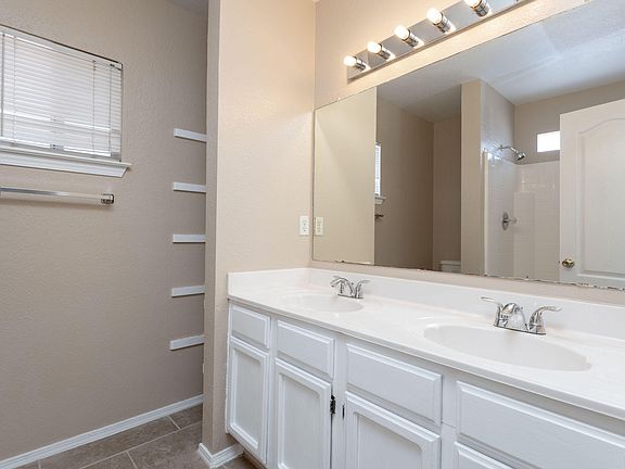 4th image of 3326 Elias Pl