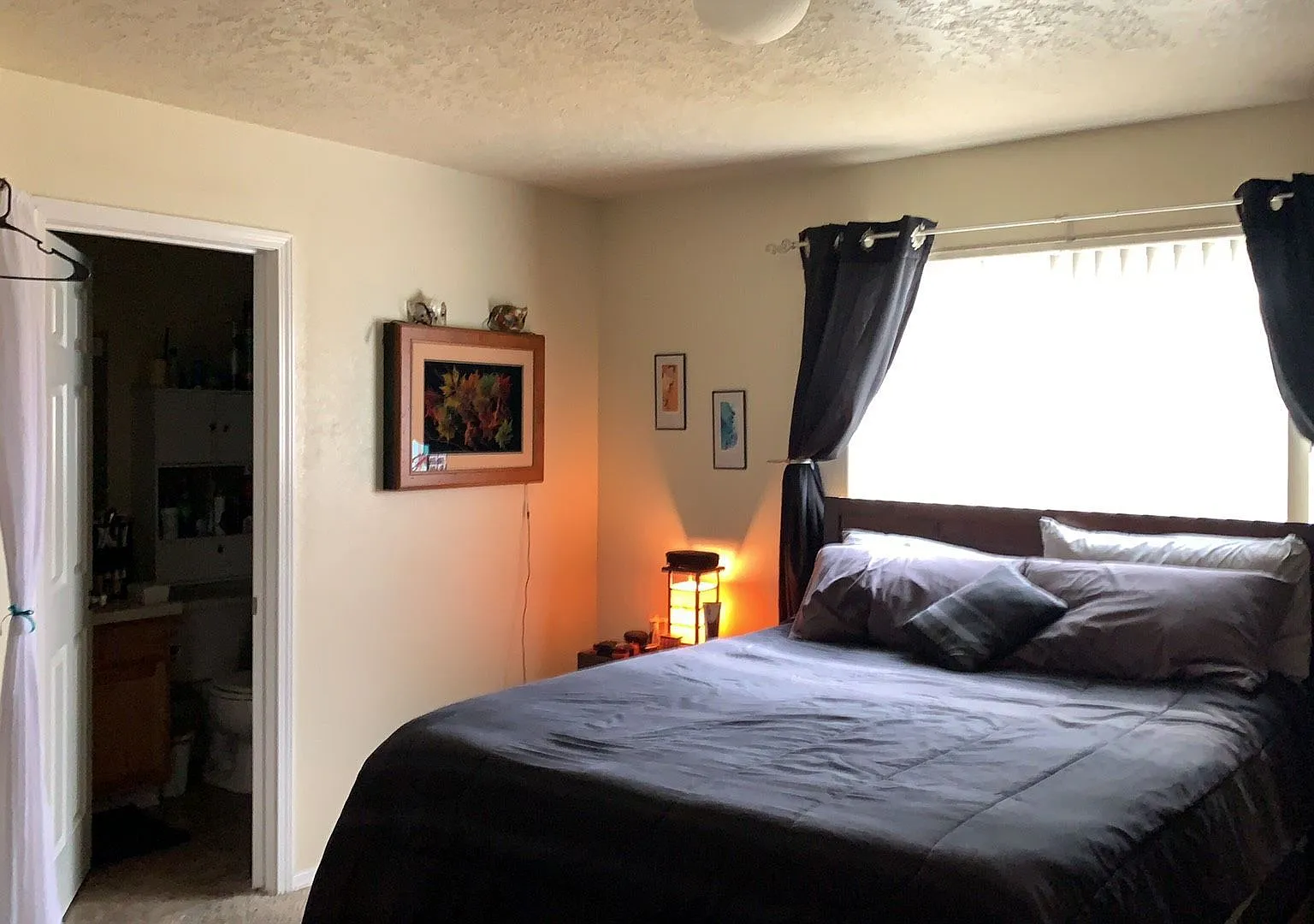 560 Blue Heron | Stylish 4 Bedroom/2 Bathroom Home — Photo 4