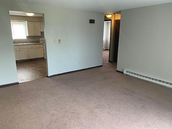 4th image of 857 Gettysburg Dr #3