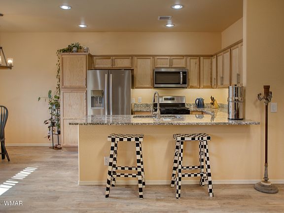 4th image of 737 W Summer Haven Ln