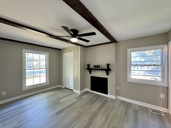 3rd image of 2401 Phoenix Dr