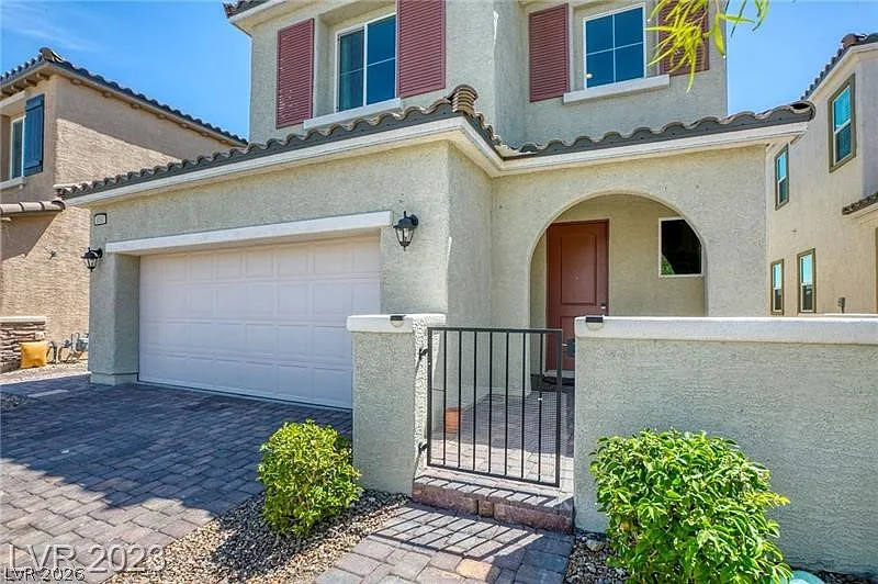 4 bed, 3.5 bath, 2397 sqft, $2,800 — Photo 2