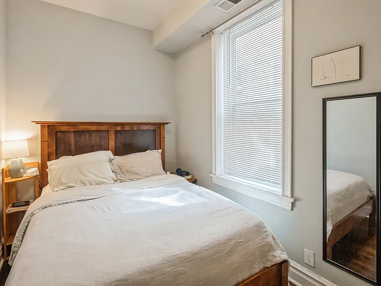 845 N Leavitt St #1R — Photo 10