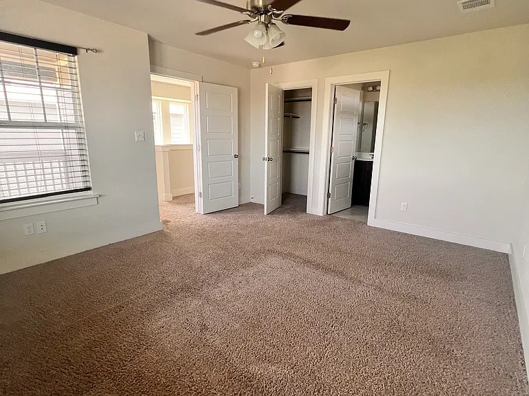 100 Clearlake Dr — Photo 14