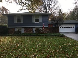 126 Wedgewood Dr, Penfield, NY 14526