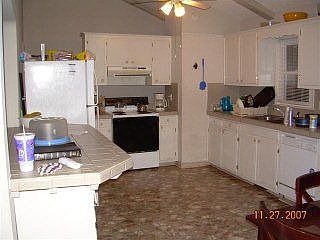 2nd image of 1524 Kemper Road Ext