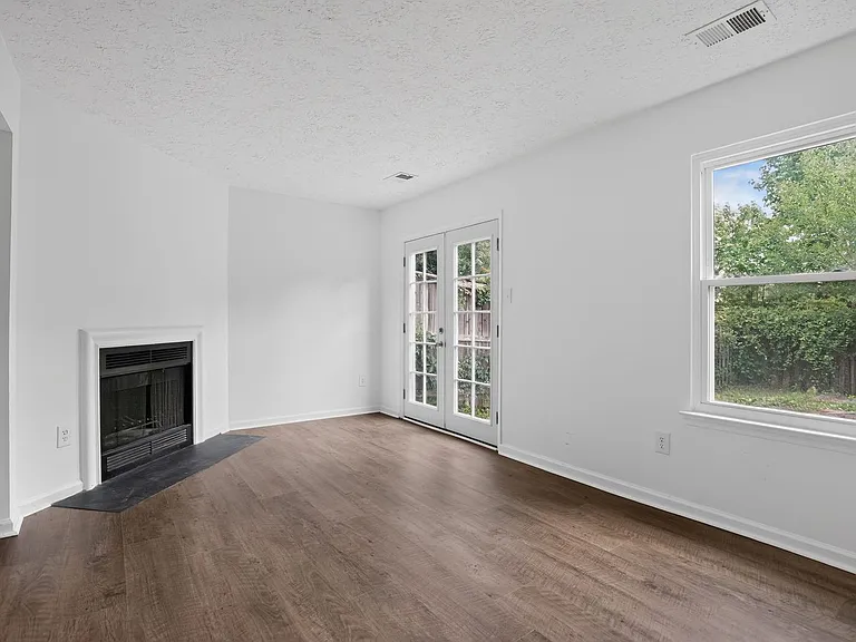 19 Dale Dr — Photo 14