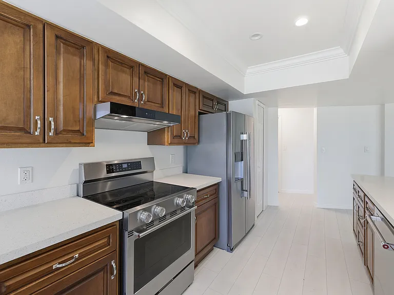 1235 Par View Dr — Photo 9