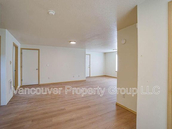 3rd image of 1100 W 30th St