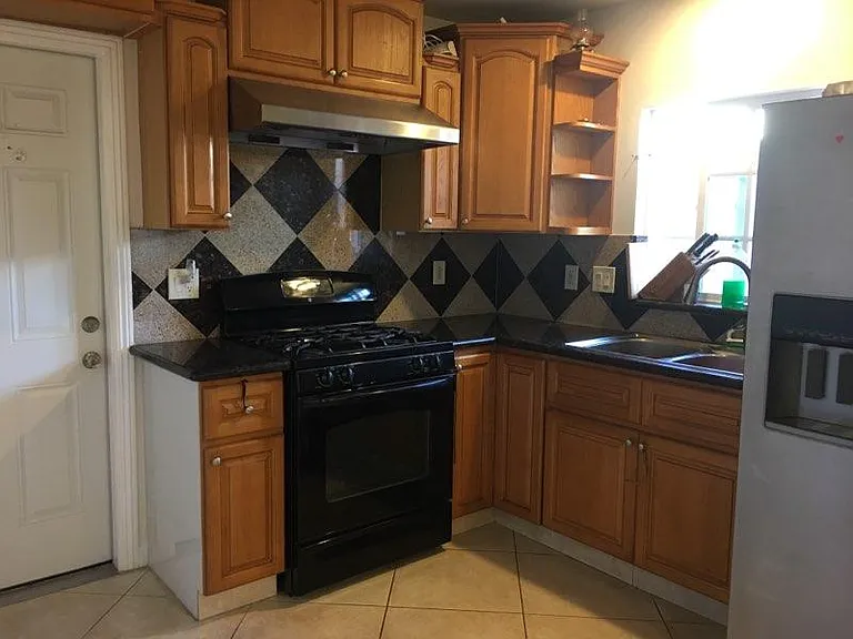 4302 W Binnacle St — Photo 8