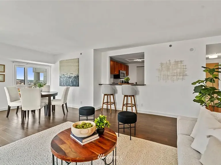 121 Vine St #1506 — Photo 9