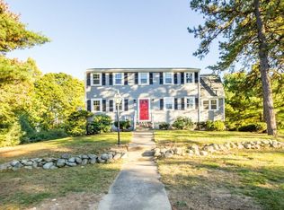 3 Mohawk Cir, East Walpole, MA 02032