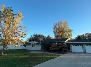 2 Greenway Way, Minot, ND 58701