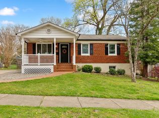 11212 Ashley Dr, Rockville, MD 20852