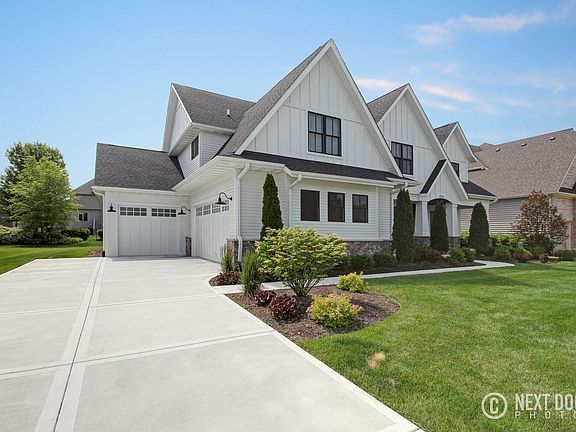 2nd image of 25732 W Sunnymere Dr